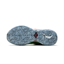 Nike LeBron 20 - Design Royal et Moderne